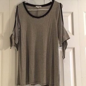 Cold shoulder top